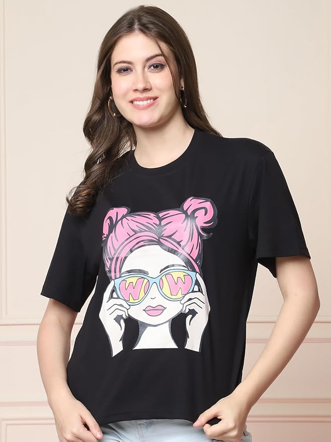 "Wow Girl Graphic T-Shirt with Denim Shorts – Street Chic Look"