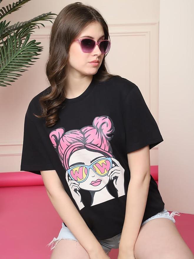 "Wow Girl Graphic T-Shirt with Denim Shorts – Street Chic Look"