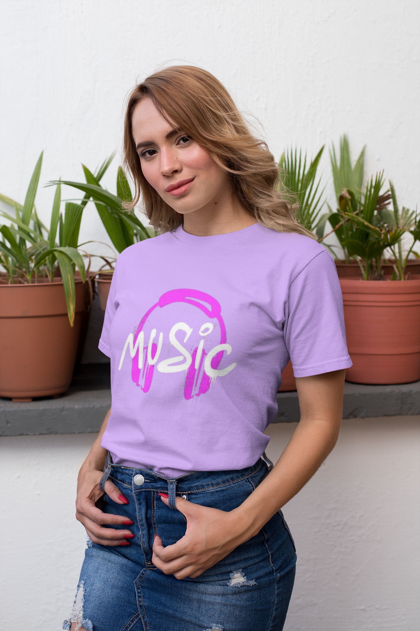 Black Graphic Music T-Shirt – Pink Headphones Print for Music Lovers