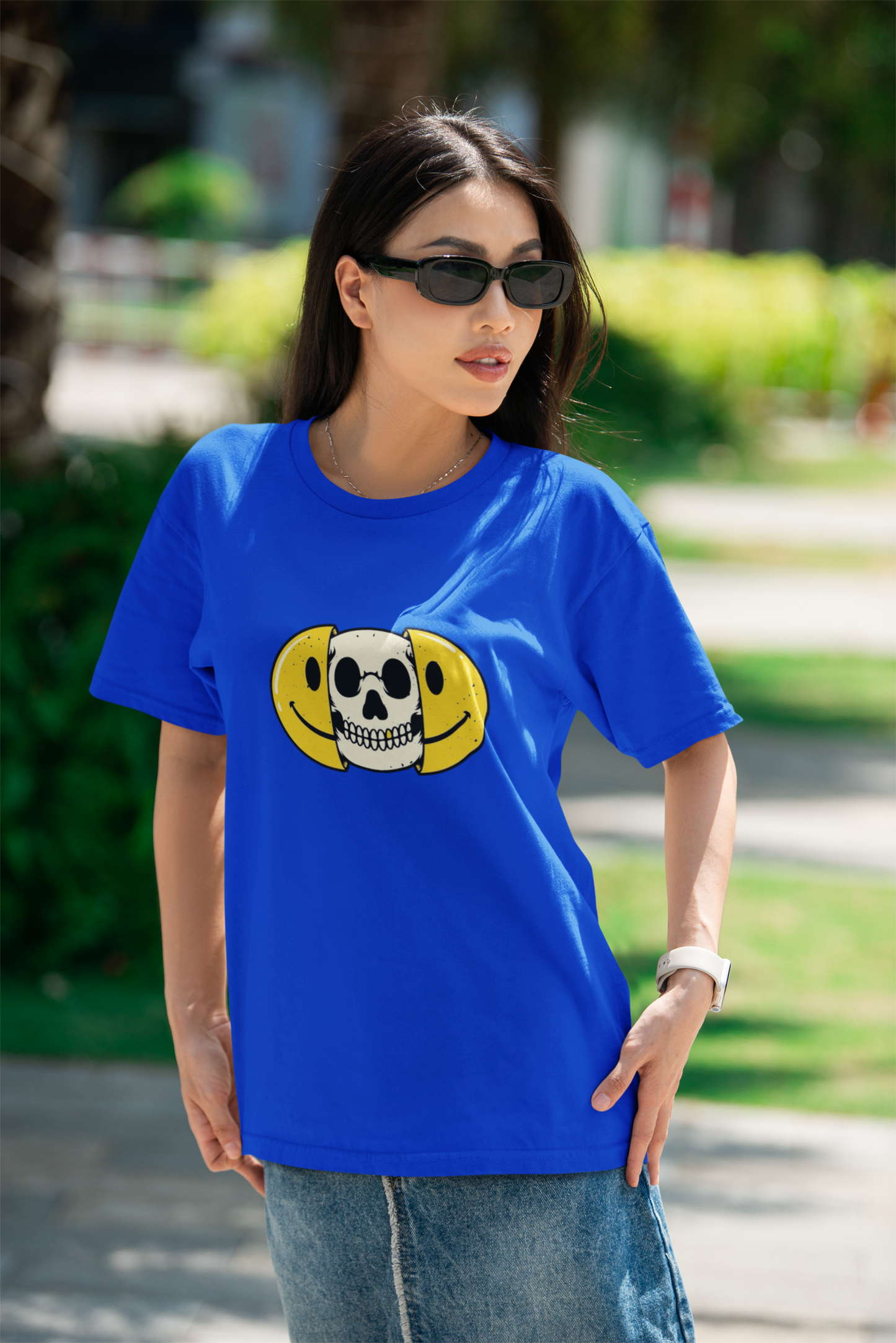 Smiling Skull Peel Red Graphic T-Shirt