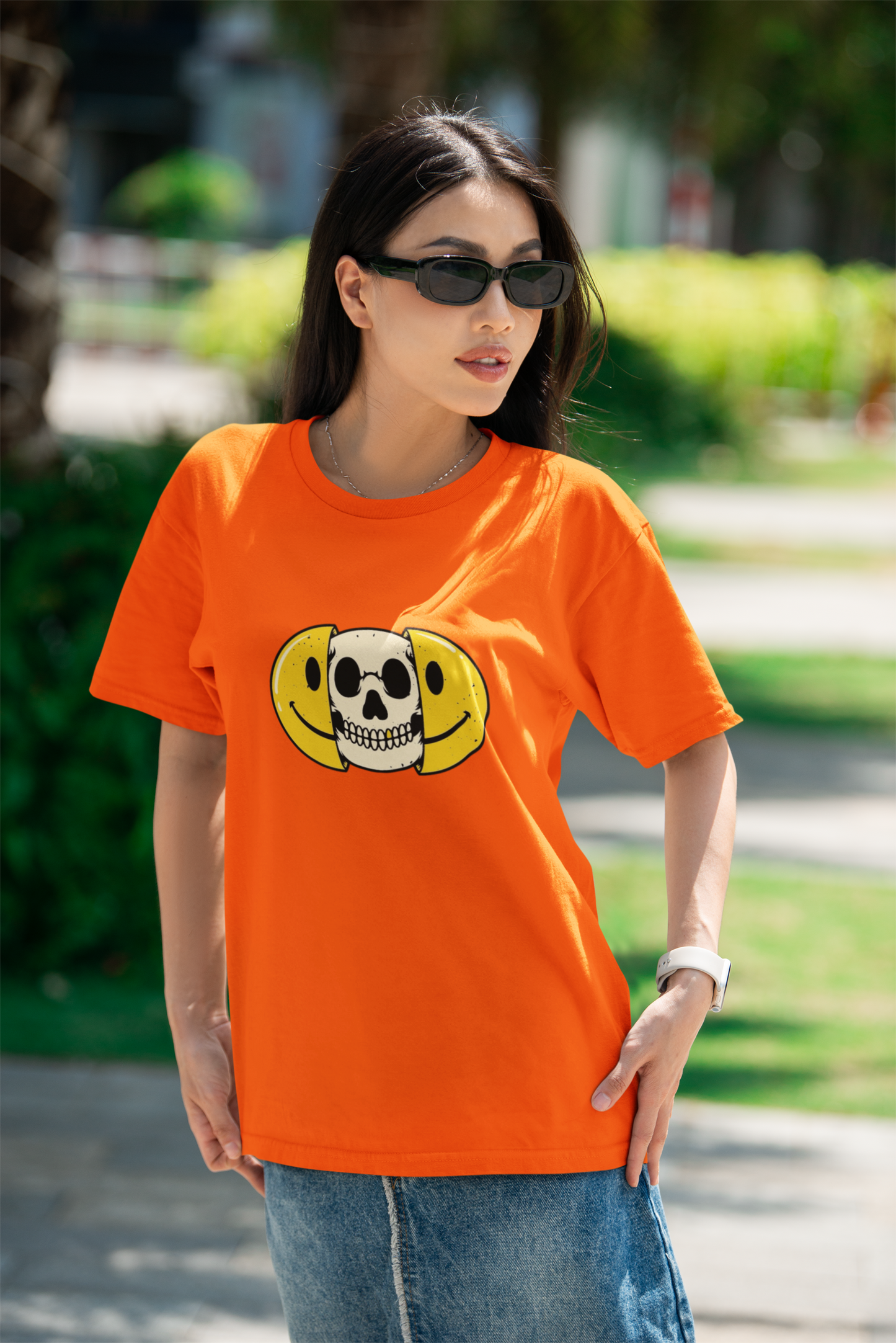 Smiling Skull Peel Red Graphic T-Shirt