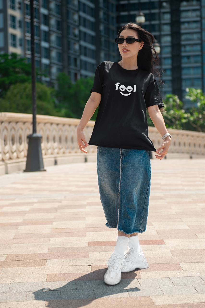 Women’s Casual Red “Feel” Printed T-Shirt