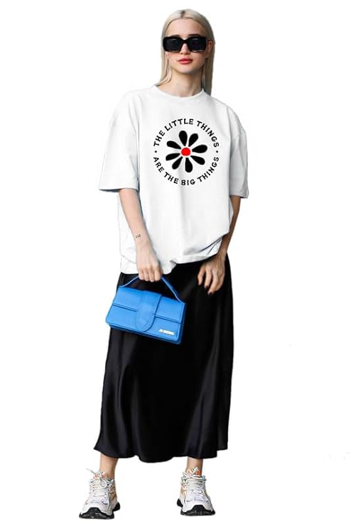 Casual Oversized Graphic T-Shirt with Inspirational Quote – "The Little Things Are the Big Things"