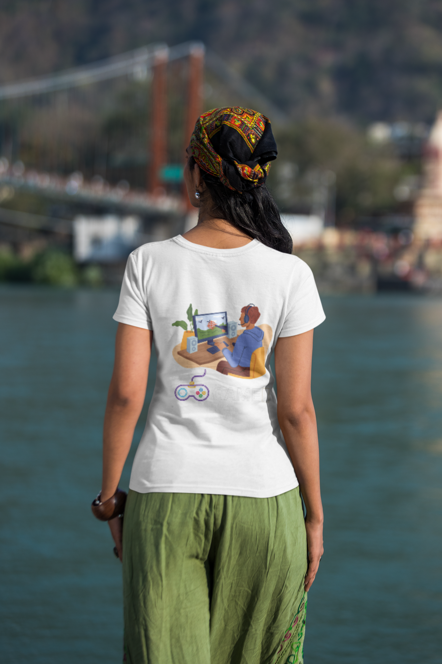 Vintage 2D Game Women's Regular Cotton T-Shirt - Retro Gaming Graphic Tee