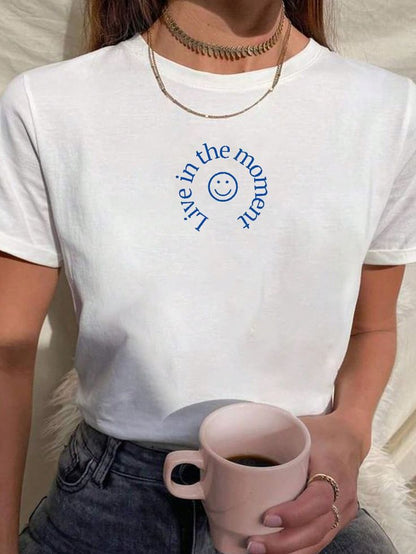 Live in the Moment – Minimal Aesthetic Graphic T-Shirt