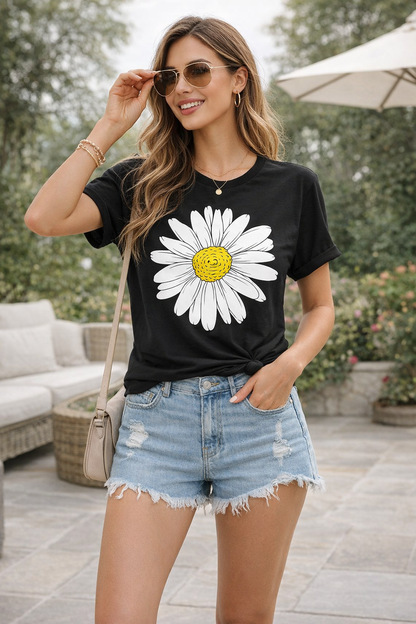Minimal Daisy Graphic Black T-Shirt for Women | Aesthetic Floral Tee by Pd Clori