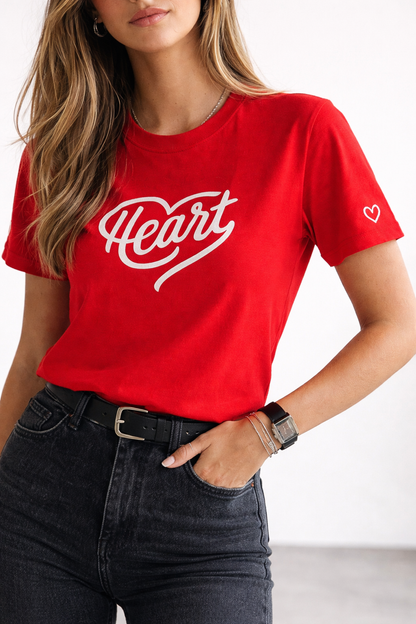 Pd Clori Heart Graphic T-Shirt – Minimal Love Statement Tee
