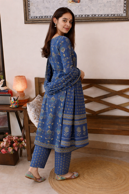 Women’s Blue Printed Kurta Pant Set with Dupatta – Elegant Ethnic Suit