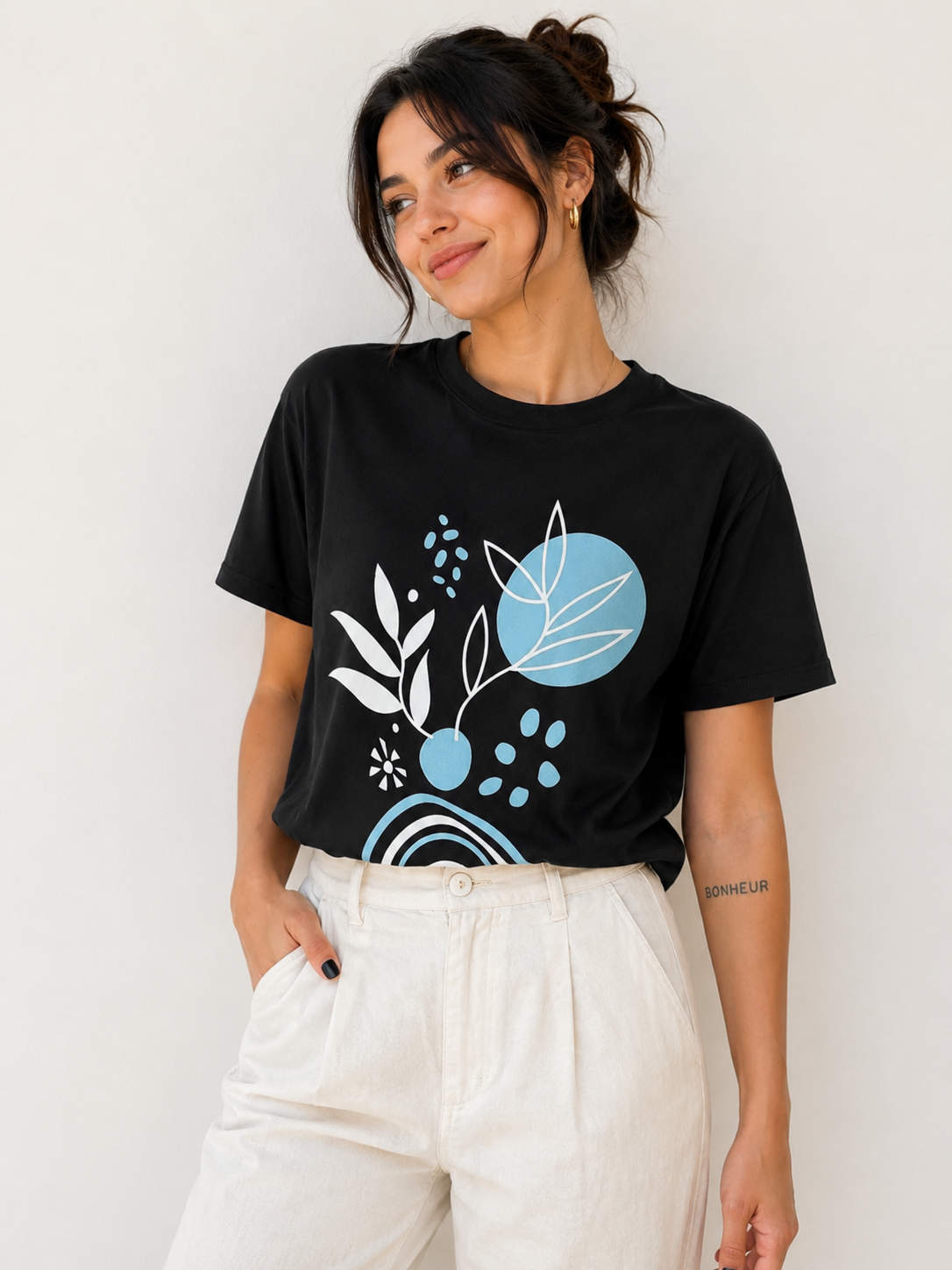 Abstract Blue Leaf Graphic Black T-Shirt for Women | Aesthetic Casual Outfit
