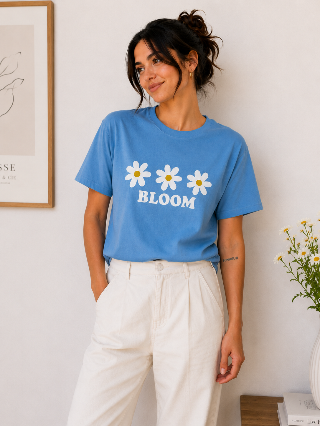 Bloom Daisy Graphic Blue T-Shirt for Women | Cute Minimal Floral Tee