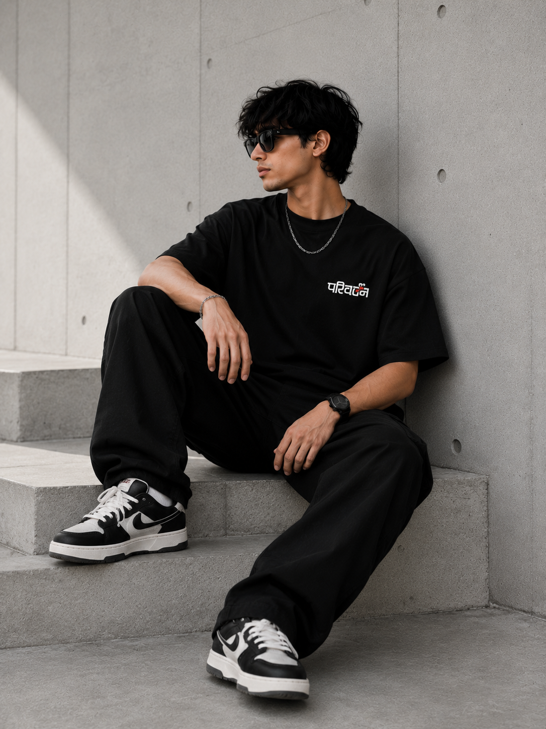 परिवर्तन Oversized Graphic T-Shirt