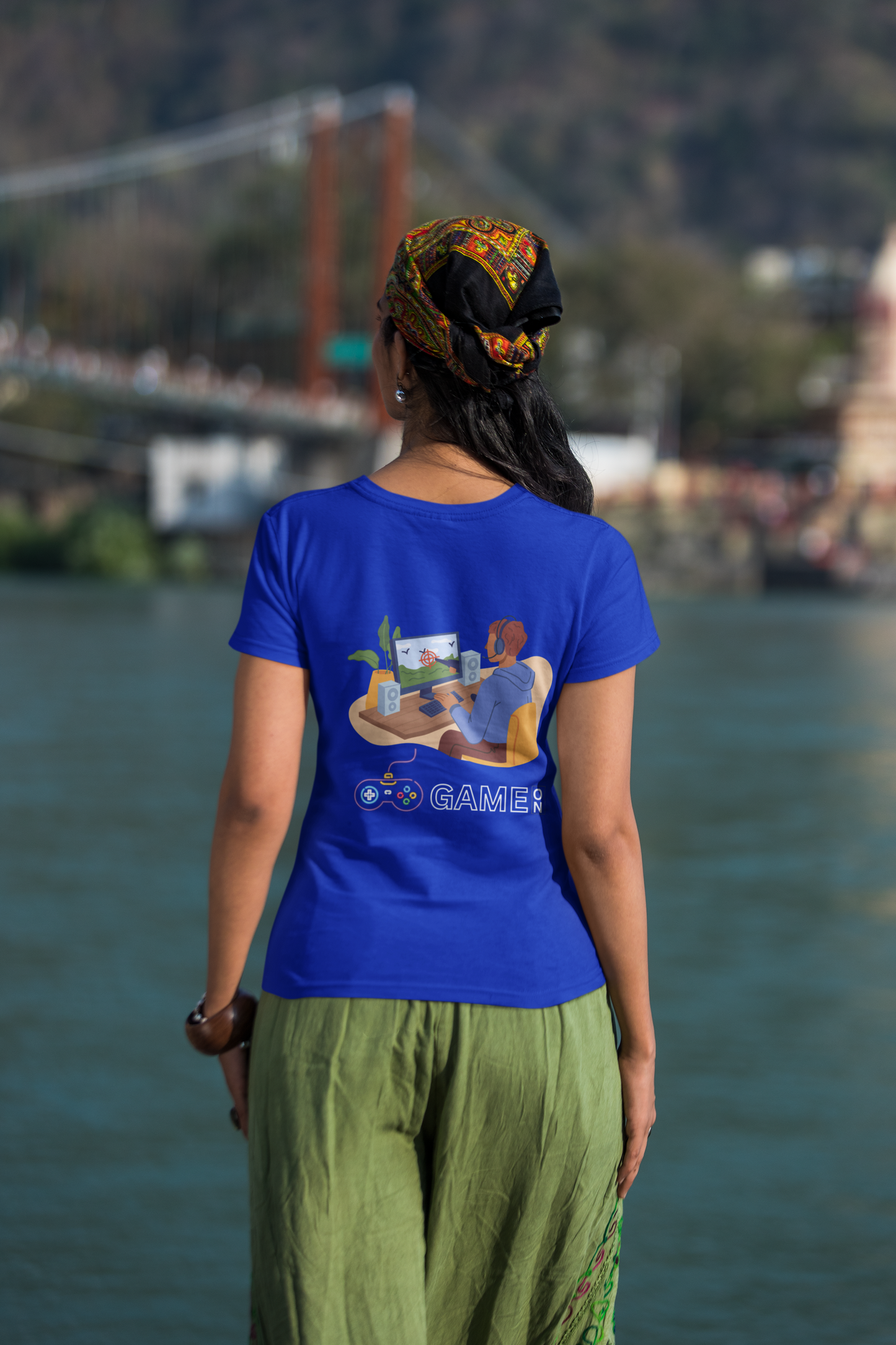 Vintage 2D Game Women's Regular Cotton T-Shirt - Retro Gaming Graphic Tee