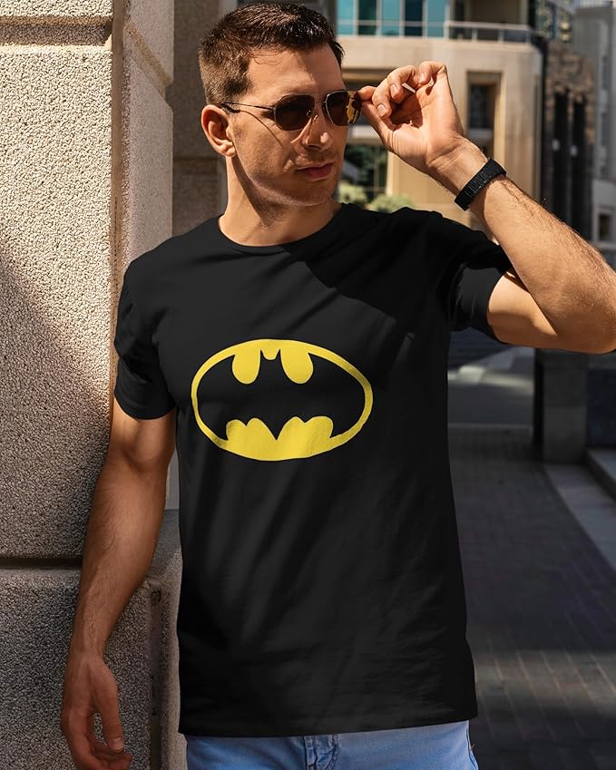 Batman Logo Graphic T-Shirt – Black | PD Clori