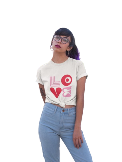 Love Graphic Print Women’s T-Shirt – Chic & Casual