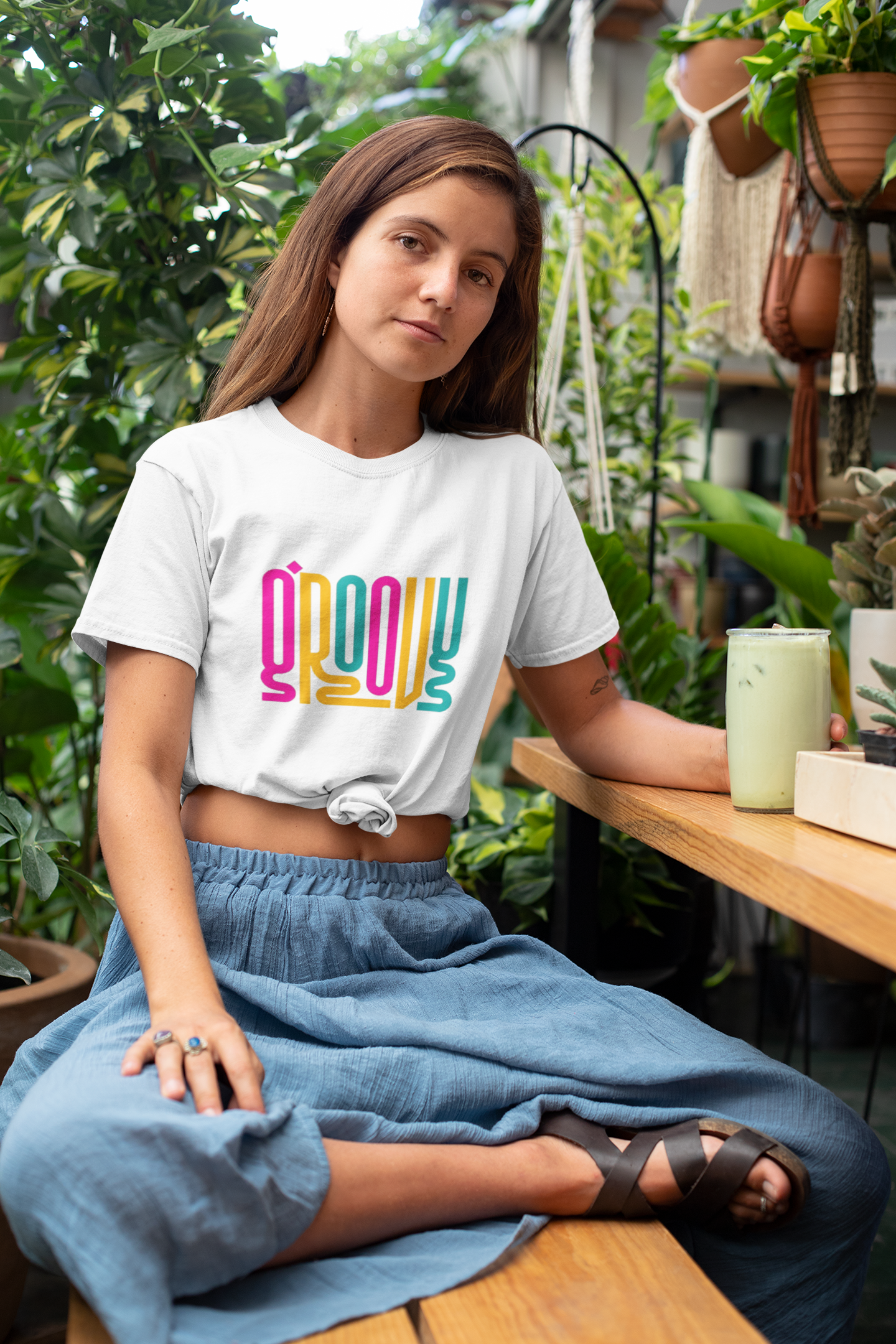 Groovy Graphic Print Women’s T-Shirt – Retro & Trendy