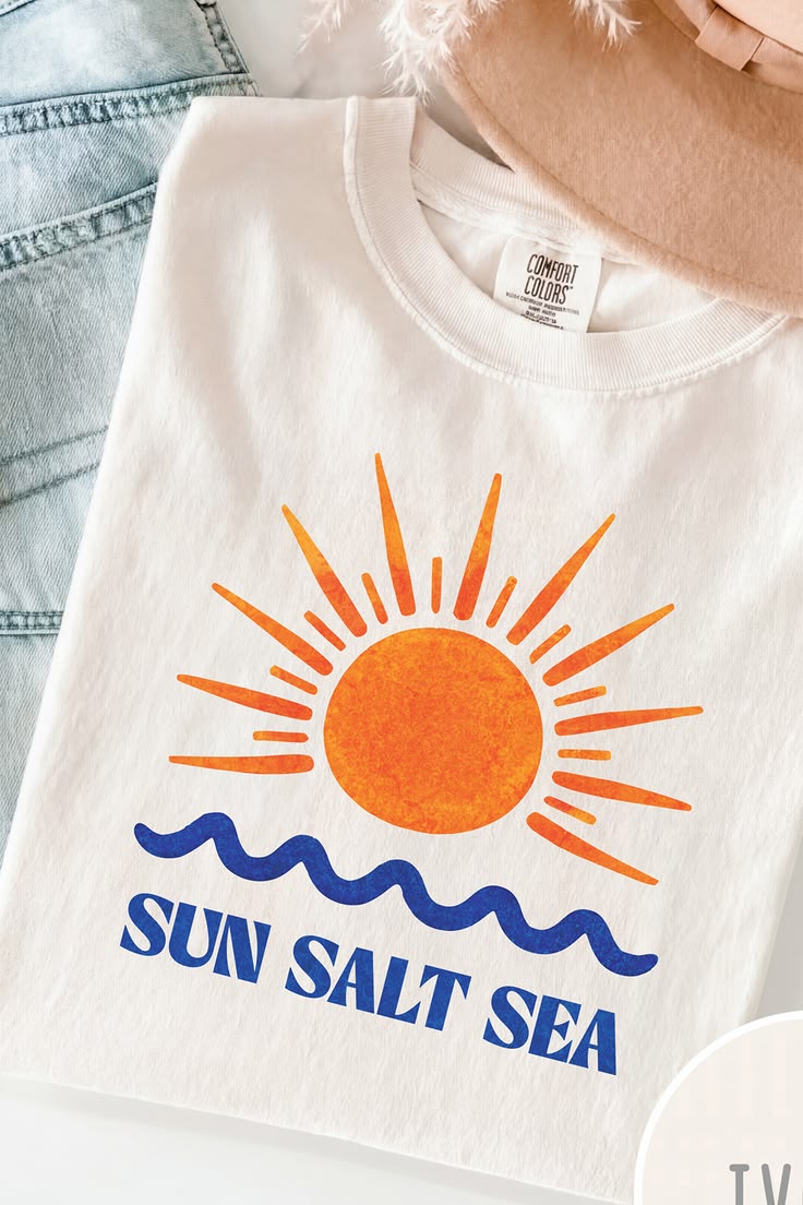 Sun Salt Sea – Minimal Summer Vibe Tee