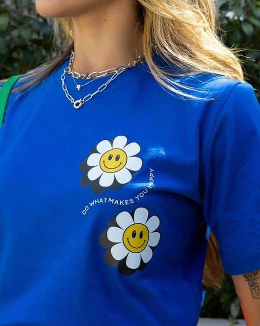 Blue Daisy Smile Graphic T-Shirt for Women | Cute Floral Happy Face Minimal Tee