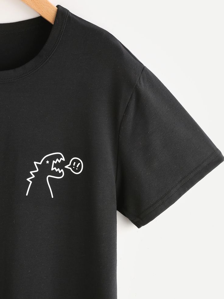 Minimal Broken Heart Graphic T-Shirt – Subtle Emotion Statement Tee