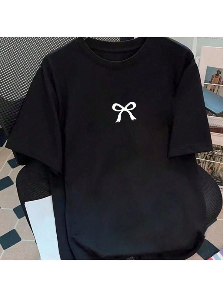 Minimal Bow Graphic Black T-Shirt for Women